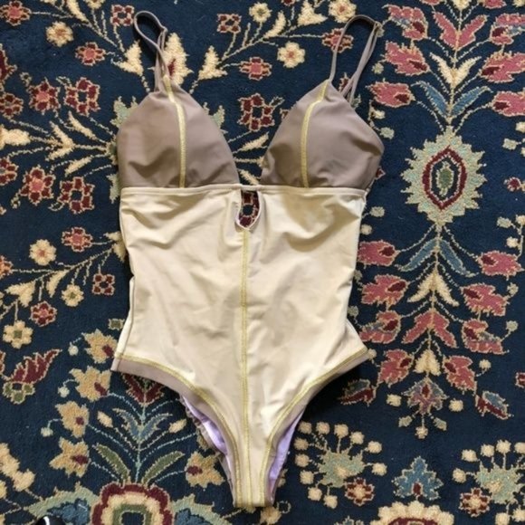 Grogor Pirouzi 'Jamie' One Piece Metallic Scoop Swimsuit - Picture 5 of 8